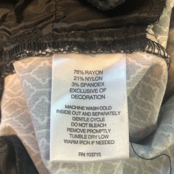 Valerie Stevens Cropped Pant Stretchy Mid Rise - Picture 8 of 9